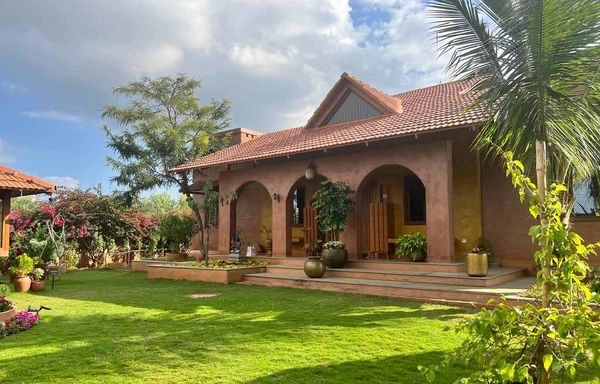 Modern Resort - Image 47 of 108